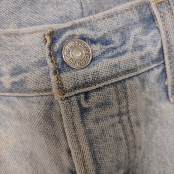 Levi's Vintage Highrise Ribcage Straight Ankle Jeans Size 28W - Picture 5 of 15